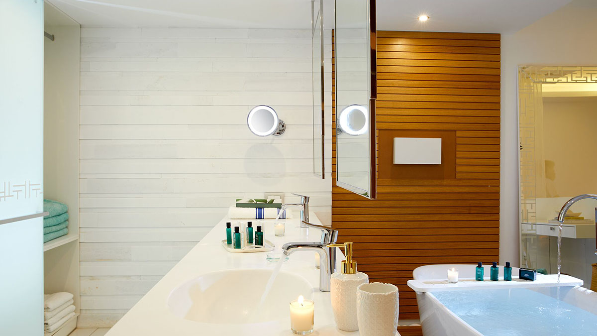 Beachfront Island Suite